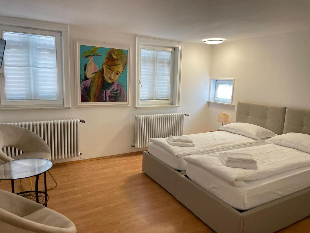 Appartamenti Quattro Ducati Göppingen Екстериор снимка